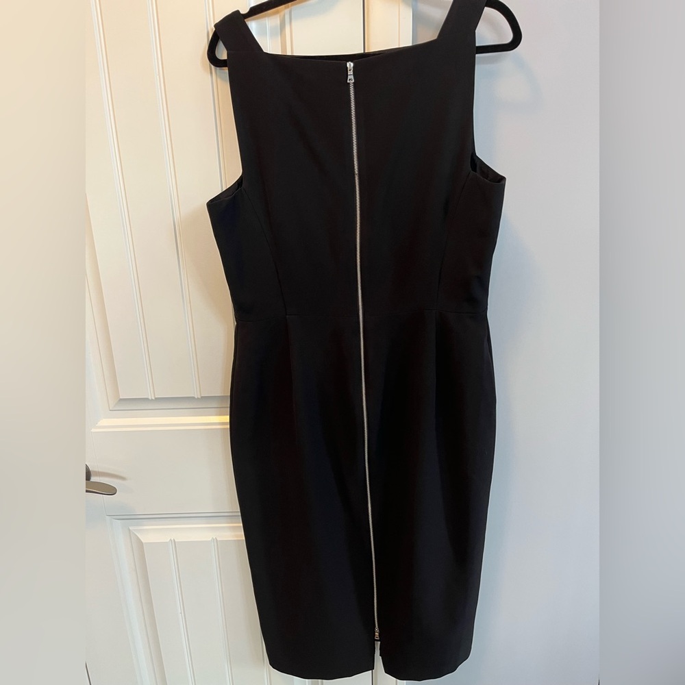 Maggy London Elegant Black Sleeveless Dress 16